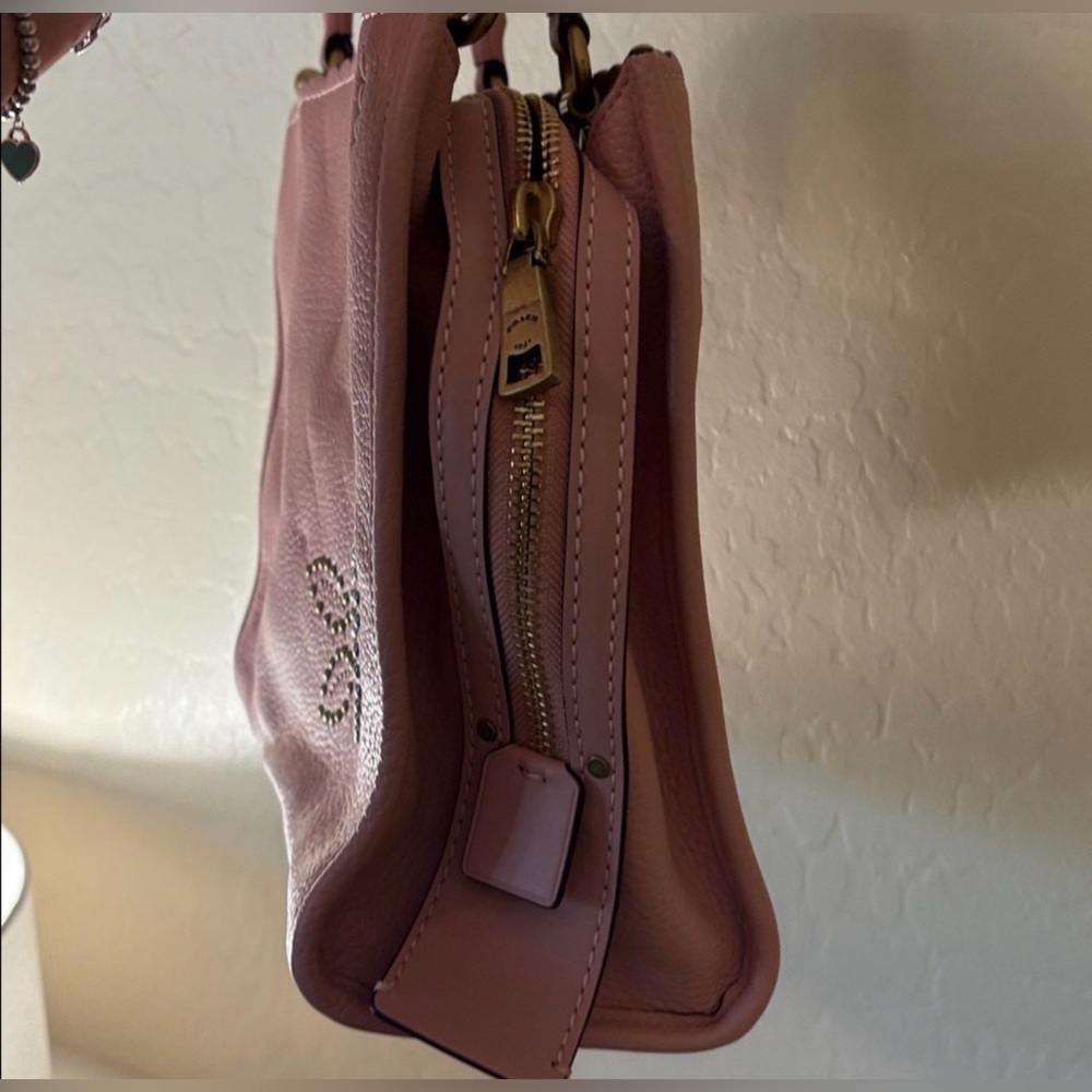 Coach 1941 Rogue 31 in Peony Pink With Roses & Rivets - Picture 6 of 12